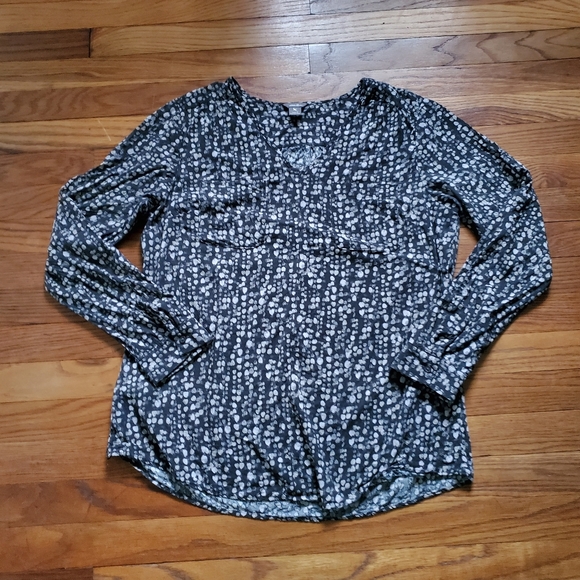 Eddie Bauer Tops - Eddie Bauer lightweight long sleeve pattern blouse